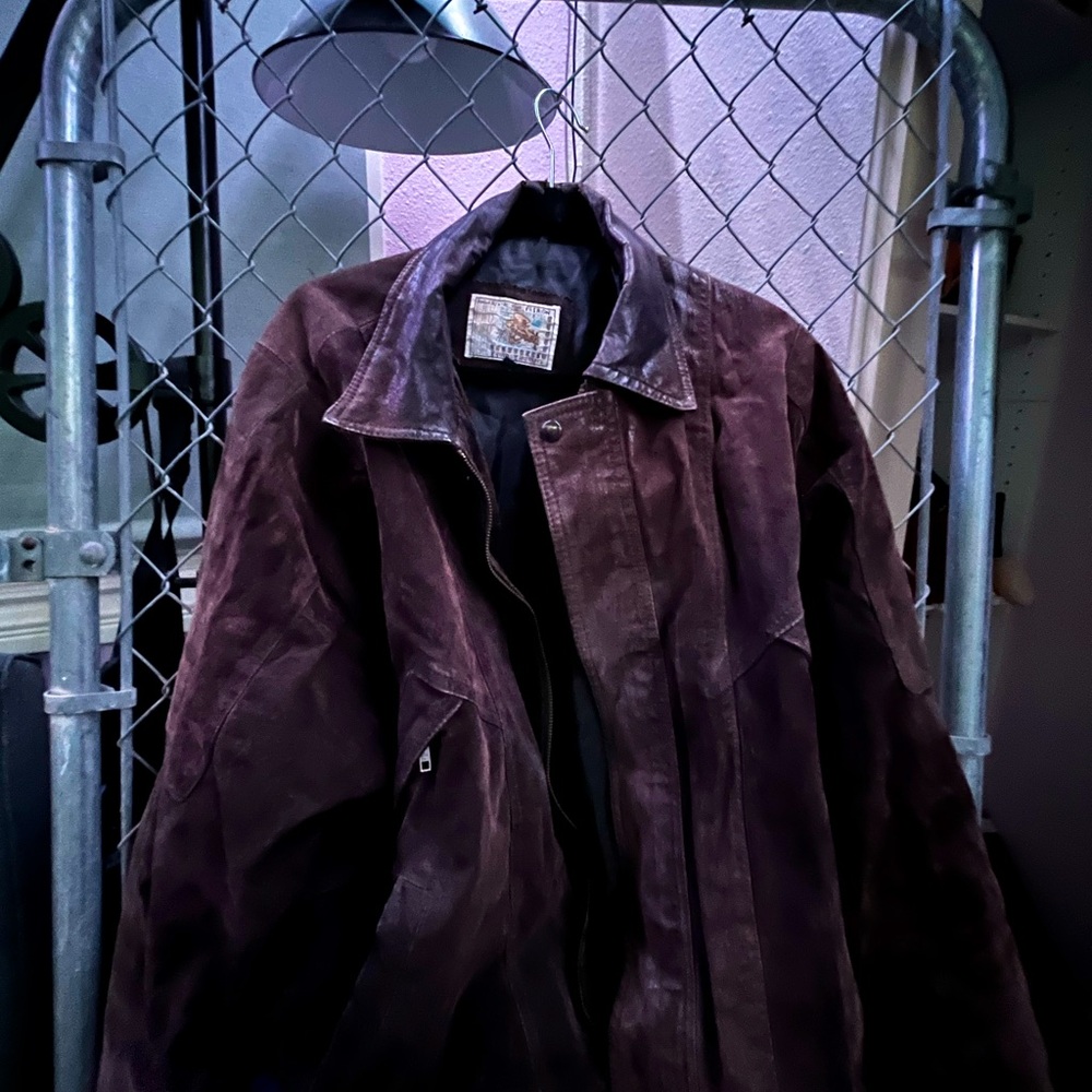 Fundamental fashion Gino leathers brown worn leather jacket. Vintage XL